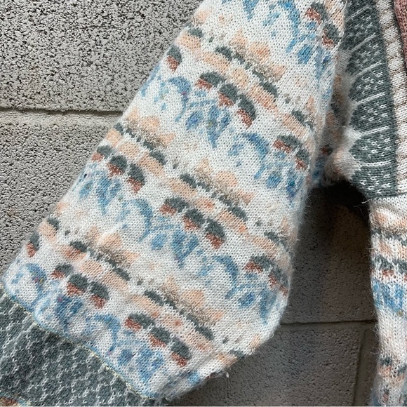 Vintage Pacific Place Plus Sweater - Picture 10 of 10